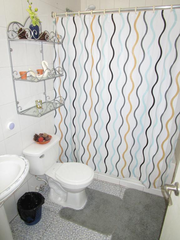 The Residence Portmore Apartments Extérieur photo