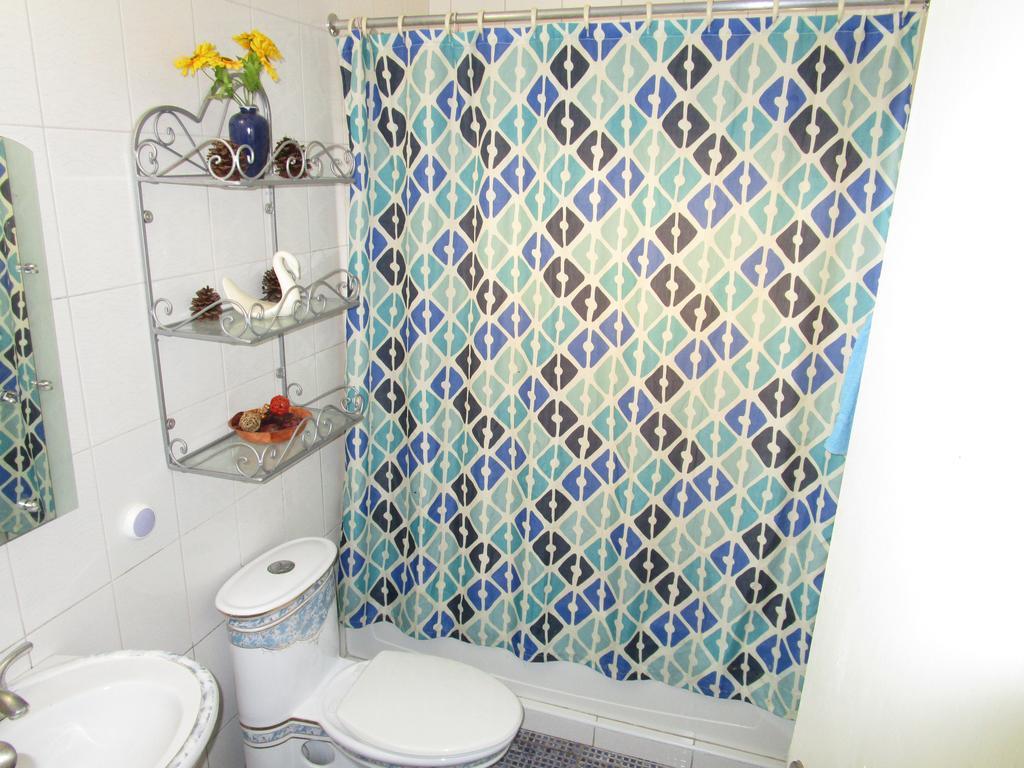 The Residence Portmore Apartments Extérieur photo